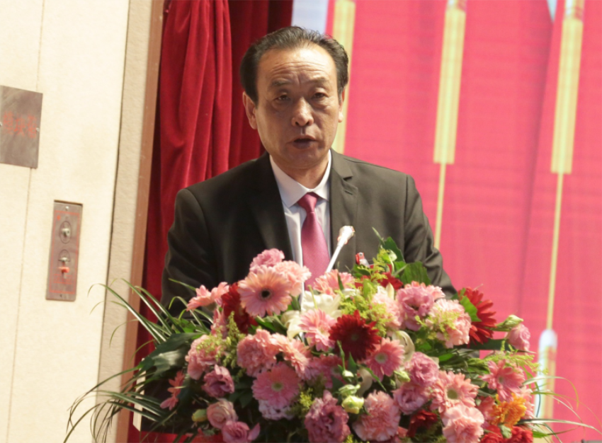 爱游戏ayx登录入口,爱游戏(中国)第一届党委班子选举大会---宝润实业集团党委常委、纪委副书记郑军同志作纪委工作报告